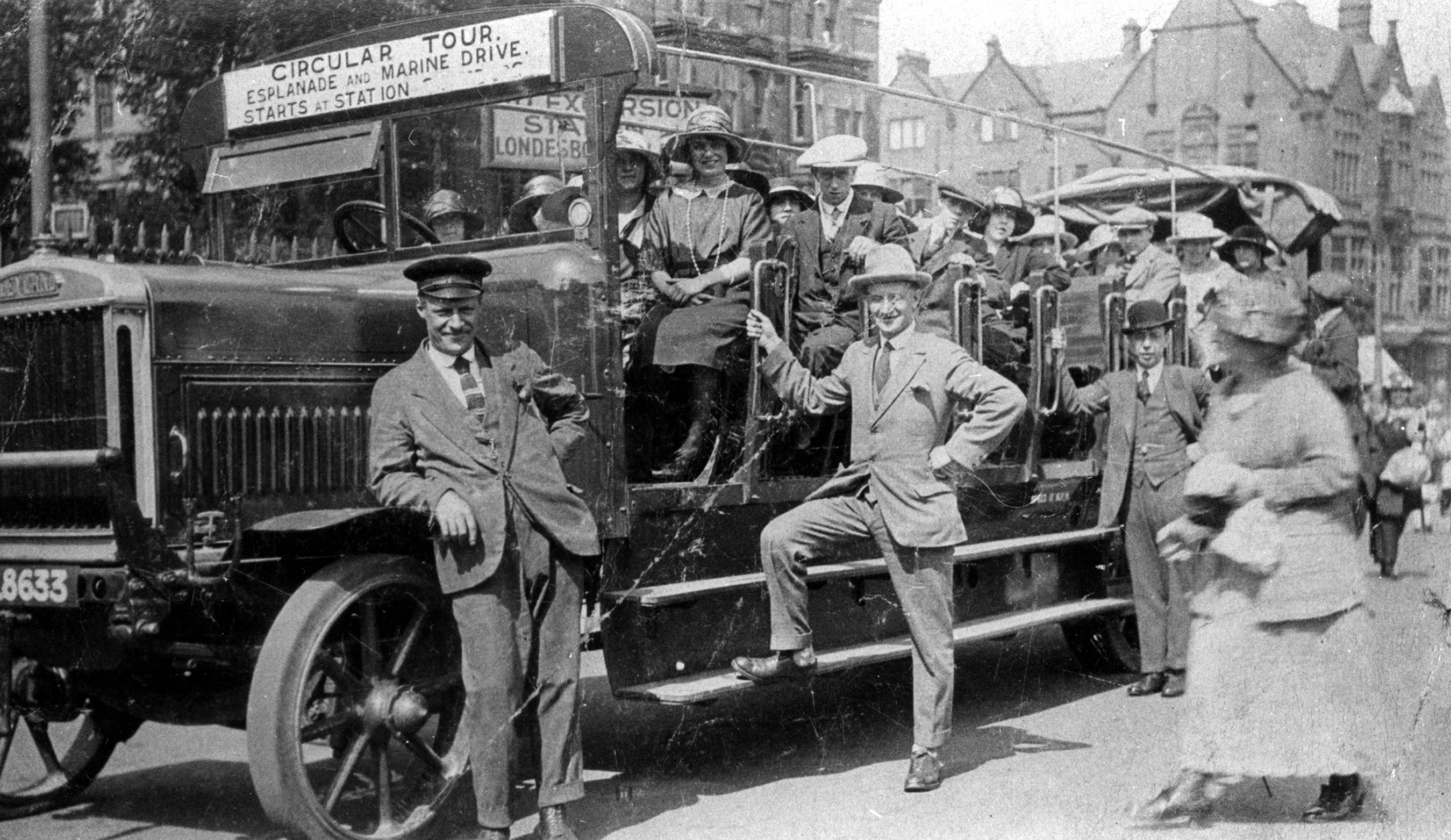 A Leyland Charabanc makes ready for a circular tour of Scarborough (circa 1920s). From the Bertram Unné photographic collection.