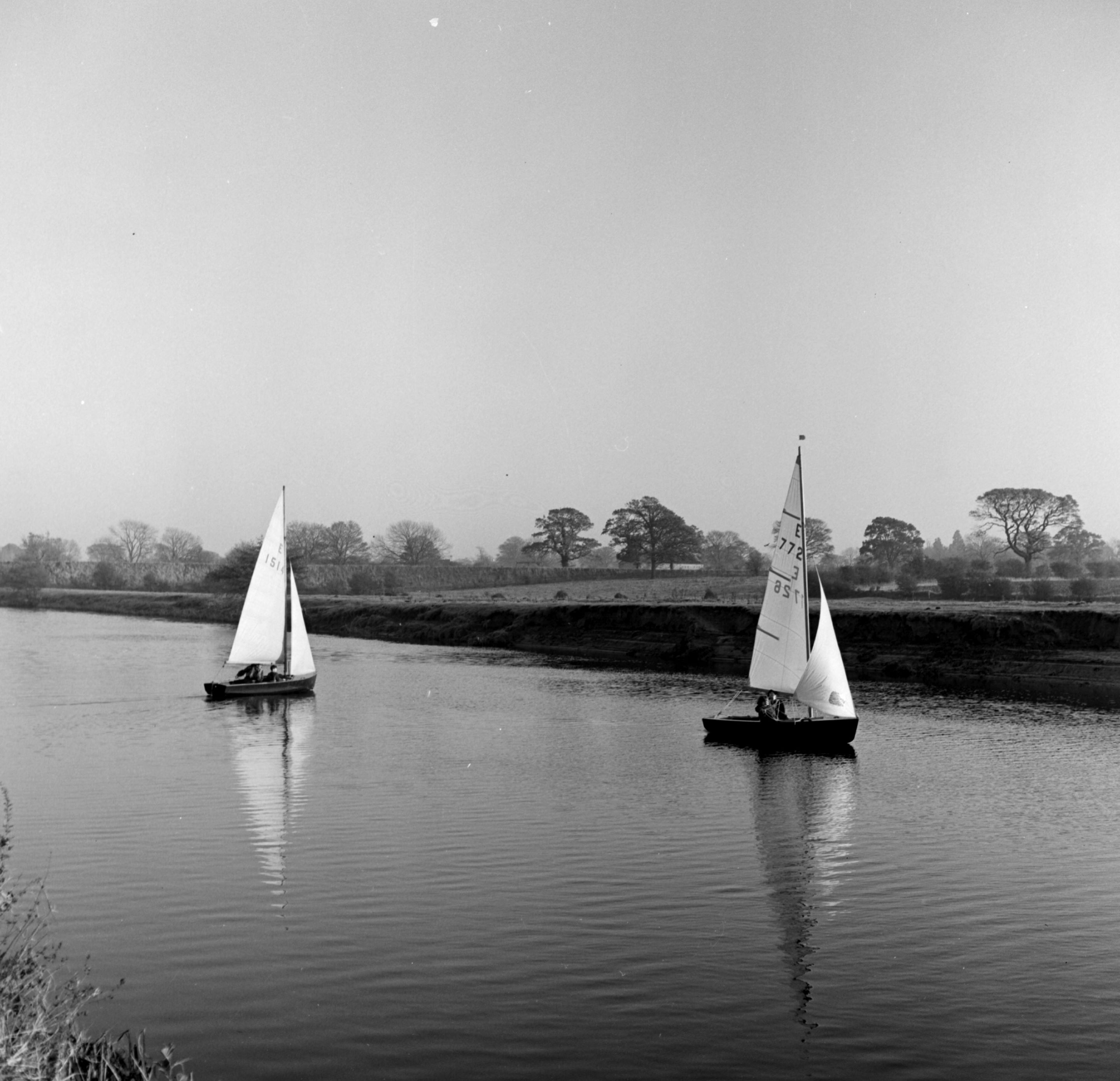 Sailing on the River Ure at Langthorpe (no date). From the Bertram Unné photographic collection.