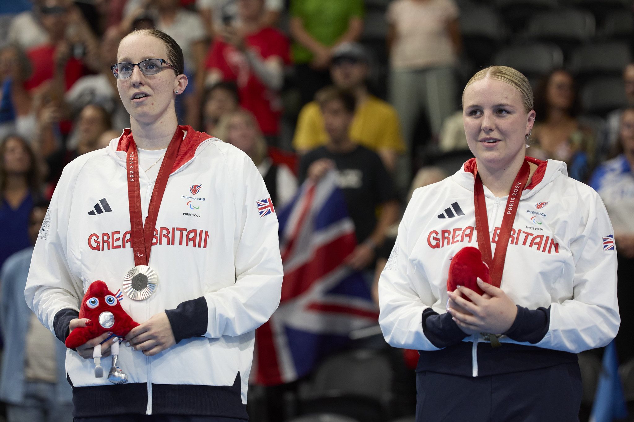 Faye Rogers (right) Callie-Ann Warrington silver medallist (left). Credit imagecomms 