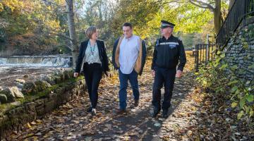 Senior community safety officer, Helenor Gwatkin, and North Yorkshire Council’s member for the Richmond division, Cllr Stuart Parsons, reflect on the success of Project Spotlight at The Falls and Batts area of Richmond with North Yorkshire Police Inspector, Mark Gee.